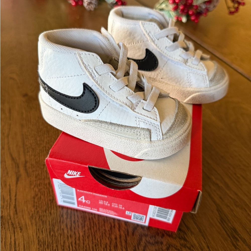 Nike Blazer Mid ‘77 Toddler size 4c